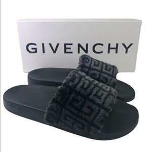 Givenchy 4G Logo Shearling Lamb Fur Flat Slides Sandals $595